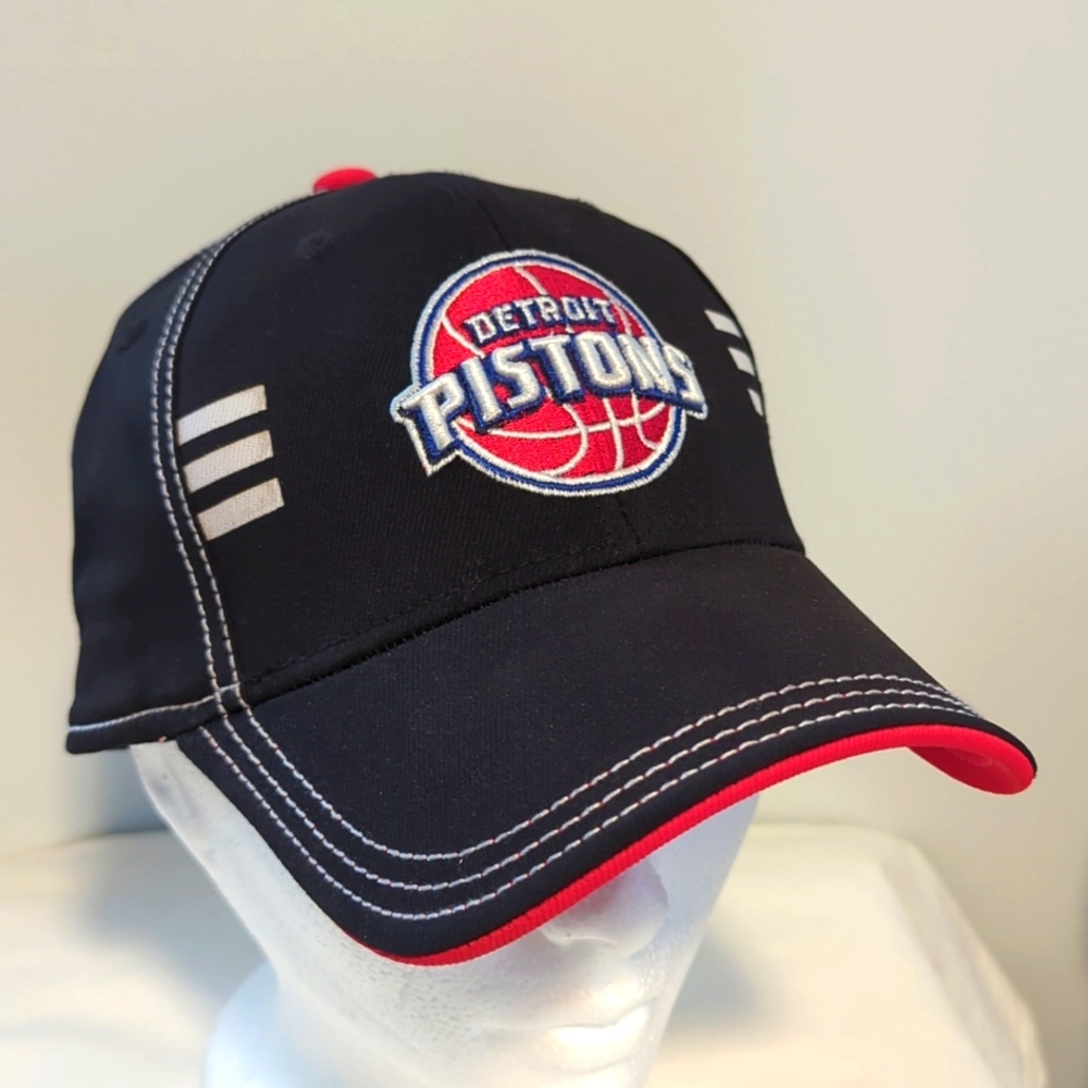 Detroit Pistons NBA Official Hat - Men's S/M